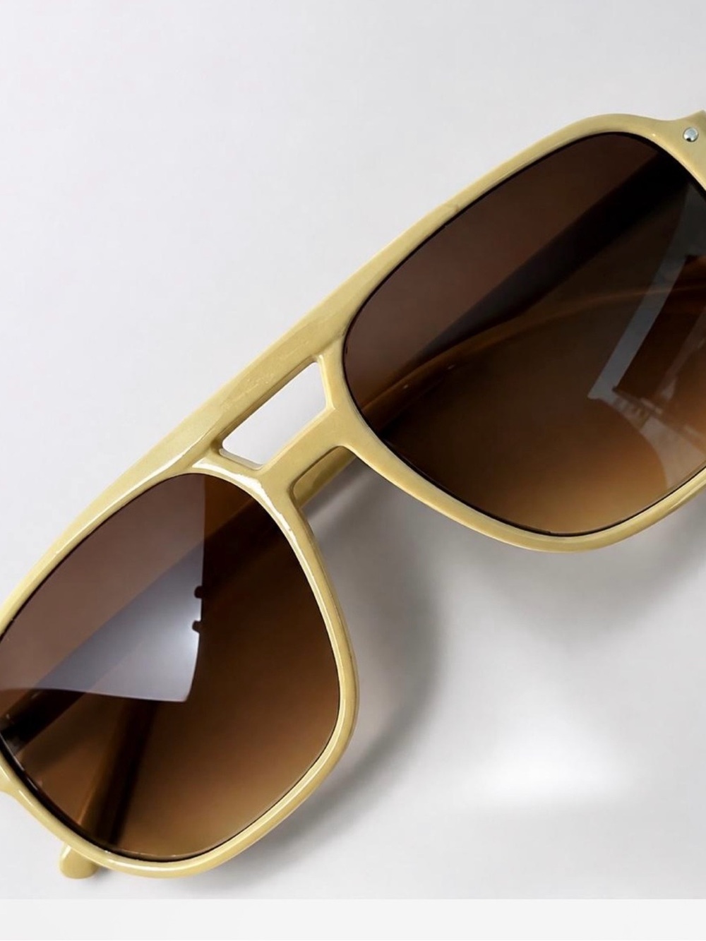 Beige Men’s Aviator Sunglasses with Brown Lenses
